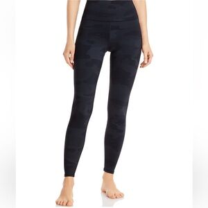 Alo Yoga camo leggings